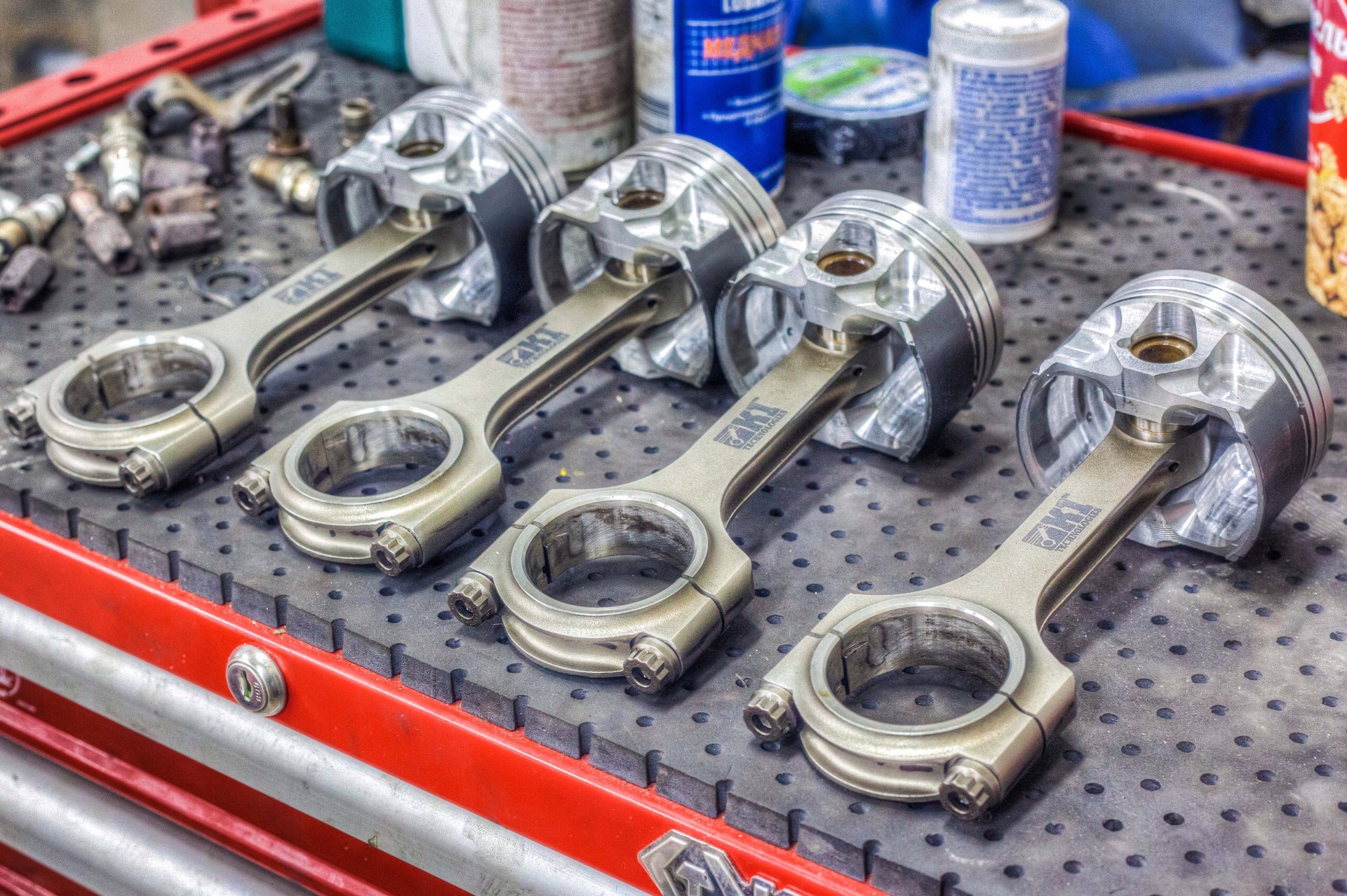 Madcat москва. Madcat customs. Madcat customs opel. Madcat customs 4 й лихачевский. Madcat.