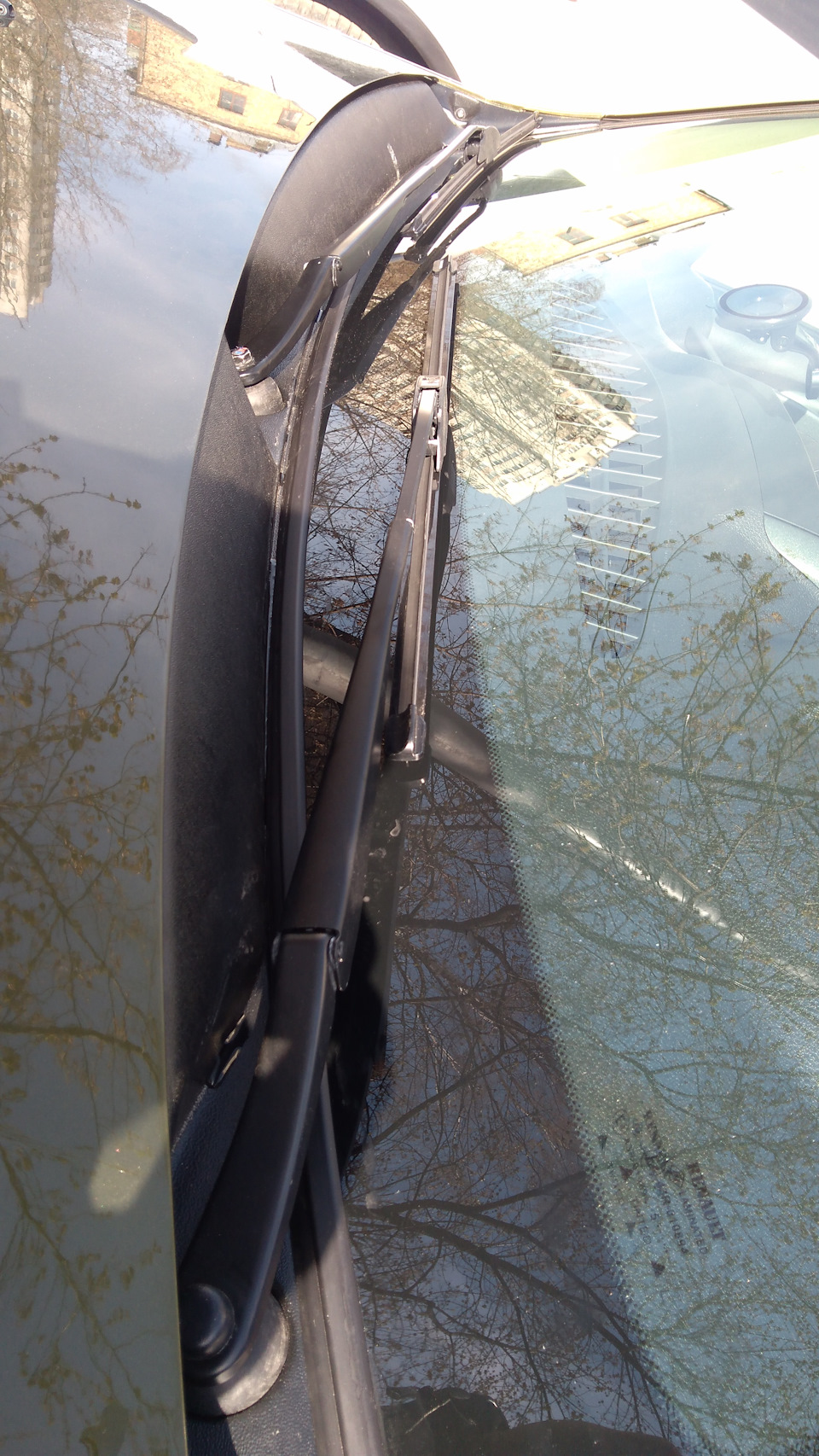 Жабо без скотча — Renault Duster (1G), 2 л, 2015 года | аксессуары | DRIVE2