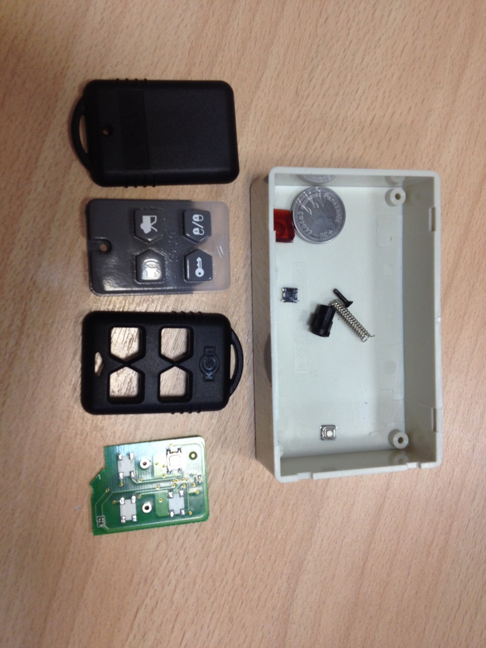 Вставляем брелок от сигнализации в выкидной ключ. Часть 1 — Mercedes ...