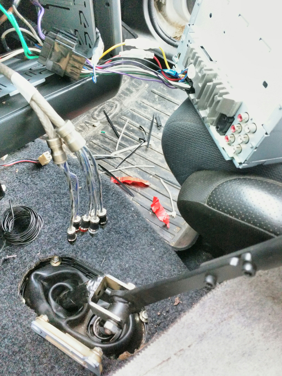 Музыка — Lada 21102, 1,6 л, 2001 года | автозвук | DRIVE2