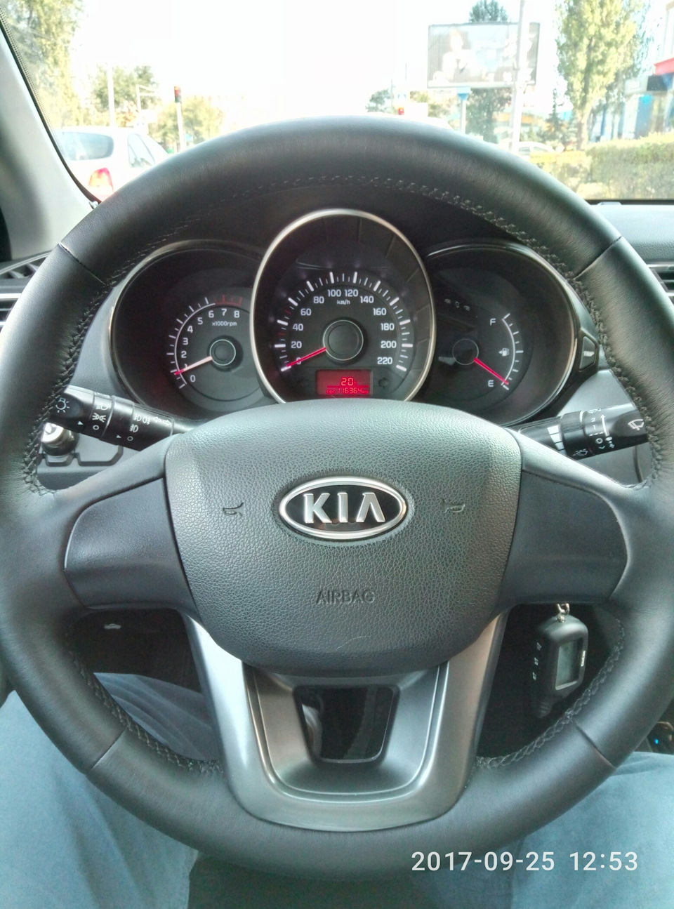 Kia Rio 2012 руль