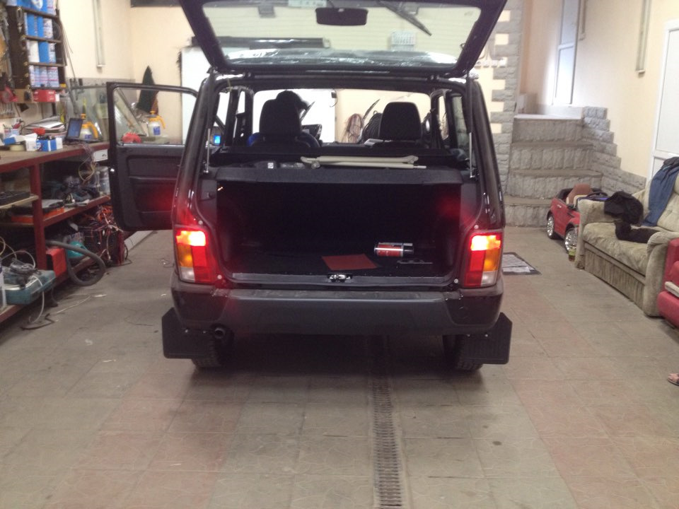 Стопы вместо противотуманок — Lada 4x4 3D, 1,7 л, 2016 года | стайлинг ...