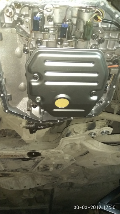 Замена вариатора тойота версо. Поддон вариатора Toyota Fielder. Стружка в вариаторе. Стружка в поддоне вариатора. Система охлаждения вариатора Тойота Вокси
