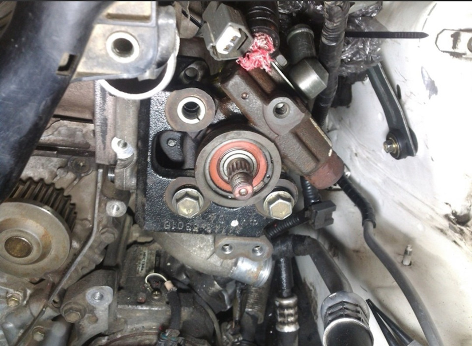 Наглядное пособие, как выглядит установка насоса ГУР от моторов серии JZ… — Toyota Altezza