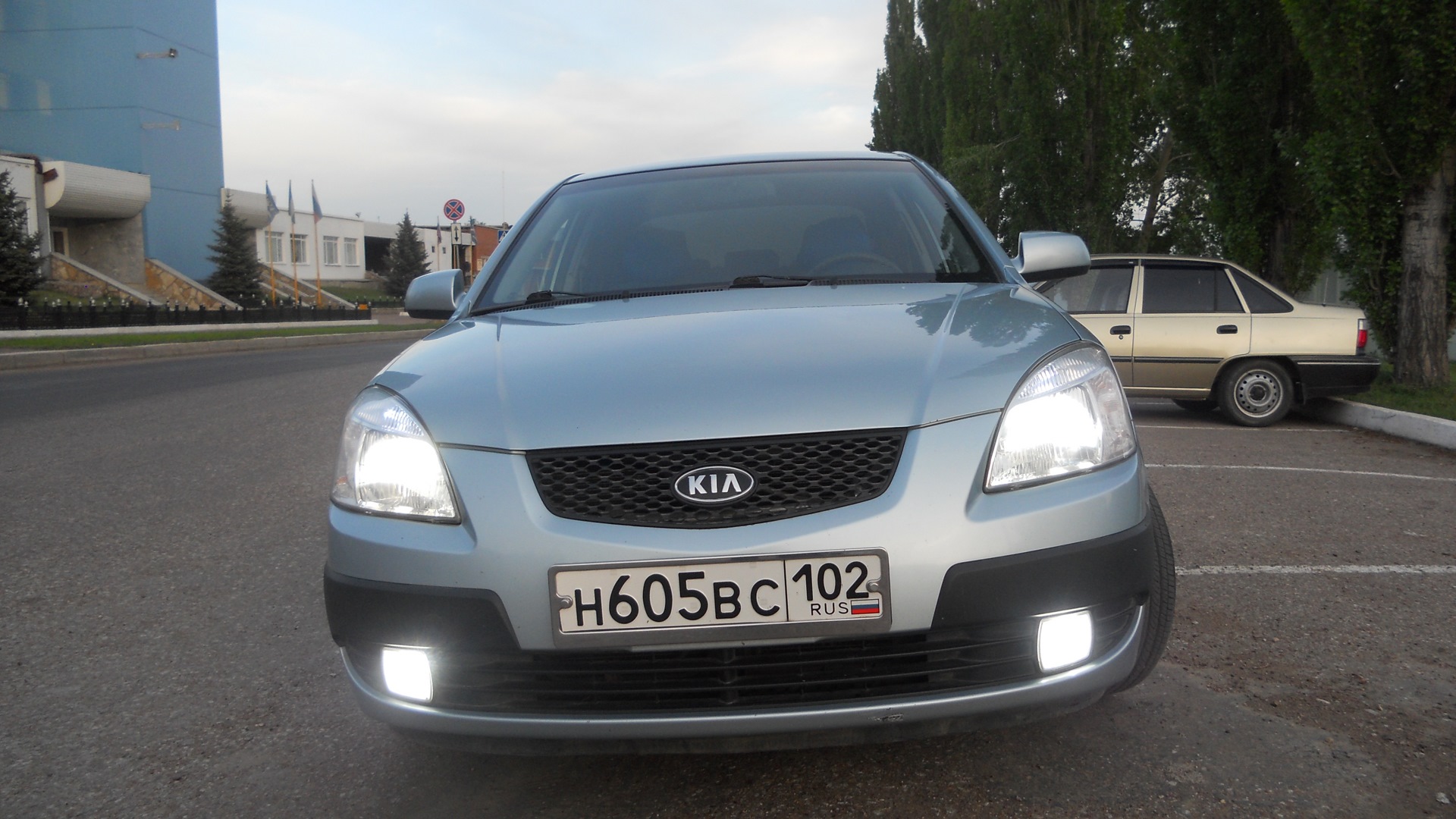 KIA Rio (2G) 1.4 бензиновый 2007 | Полярное серебро... на DRIVE2