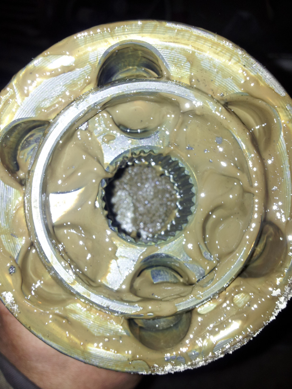 Замена сайлент блоков передних рычагов, пыльника наружнего ШРУС и ...