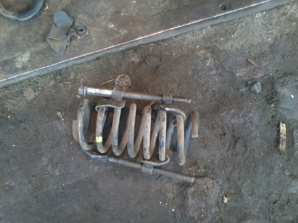 Задняя подвеска больше не стучит. — Audi V8, 2,5 л, 1991 года | своими ...