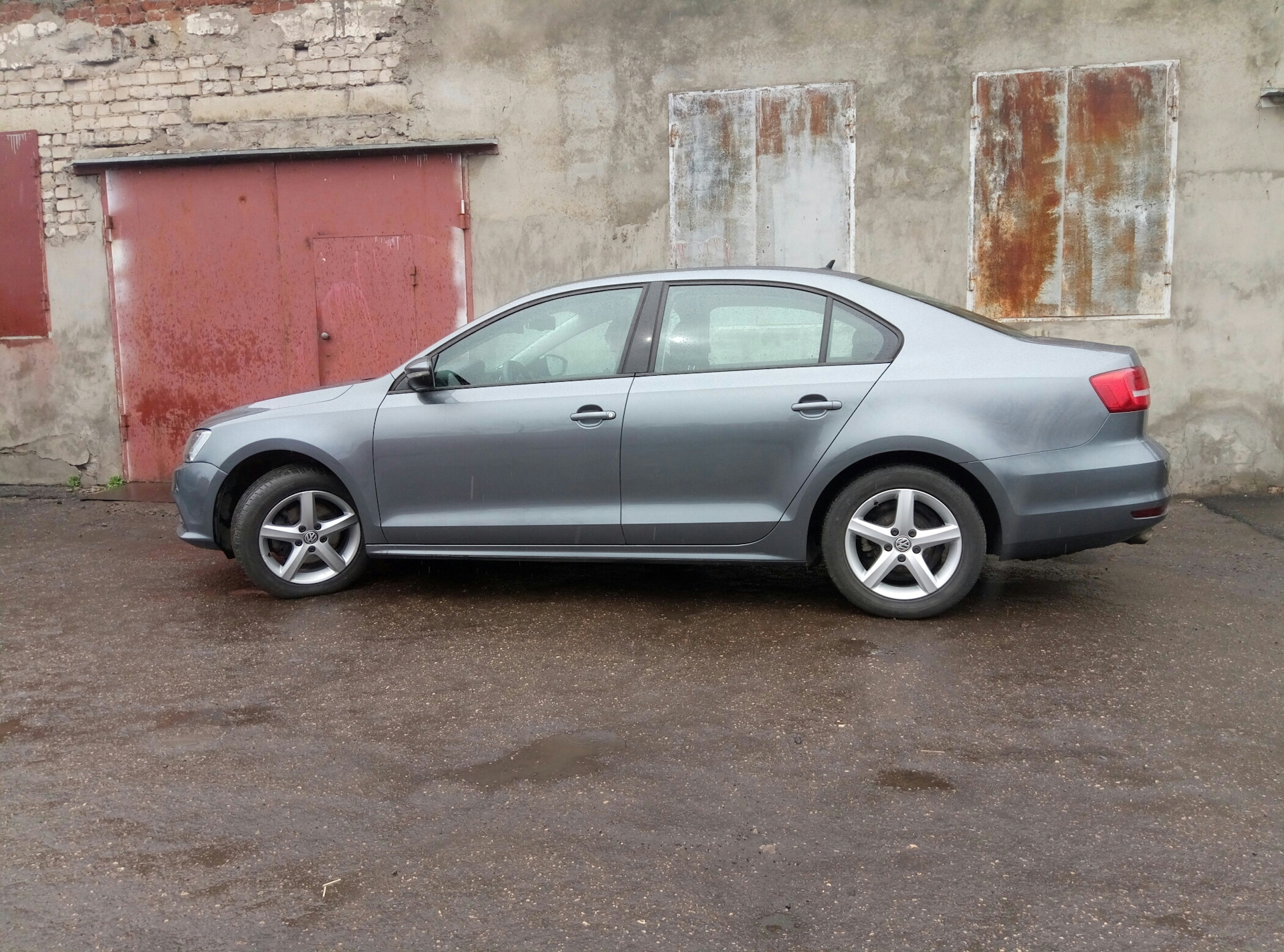 6 r16. VW Jetta 5 r16. Aspen r16 Polo. Фольксваген Джетта 6 Aspen r16. Фольксваген Джетта 2014 на литье.