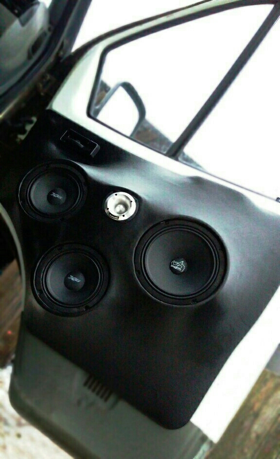 Кому обшивки под громкий фронт? ПРОДАНЫ! — ГАЗ Газель, 2,5 л, 2005 года ...