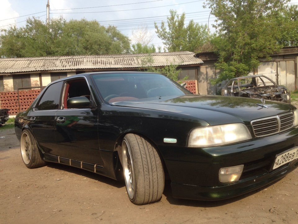 Ниссан лаурель замена. Nissan Laurel c34. Nissan Laurel c34 черный. Nissan Laurel c34 1994. Ниссан Лаурель 34.