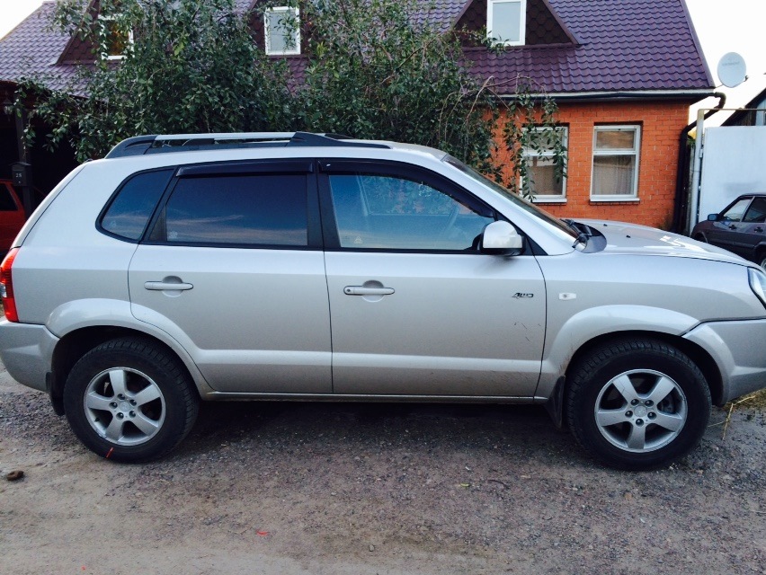 Дефлектор хендай туксон. Hyundai Tucson 2004. Hyundai Tucson 2008. Hyundai Tucson 2006. Хендай Туксон 2008.