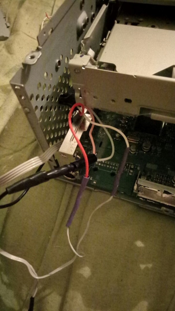 Выпаивание линейных выходов для усилителя. — Hyundai Solaris, 1,6 л ...