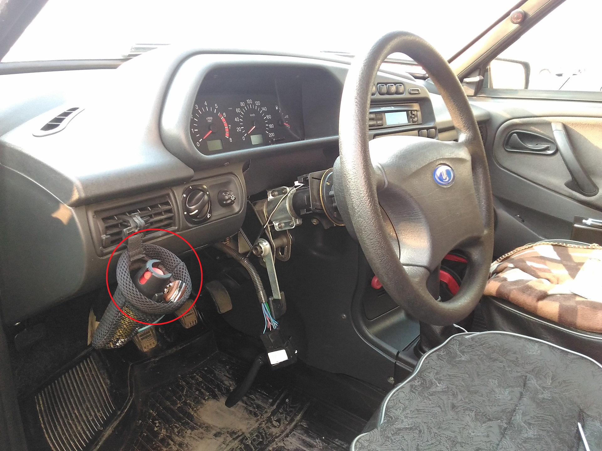 Поворотник . . . — Lada 2114, 1,6 л, 2009 года | поломка | DRIVE2
