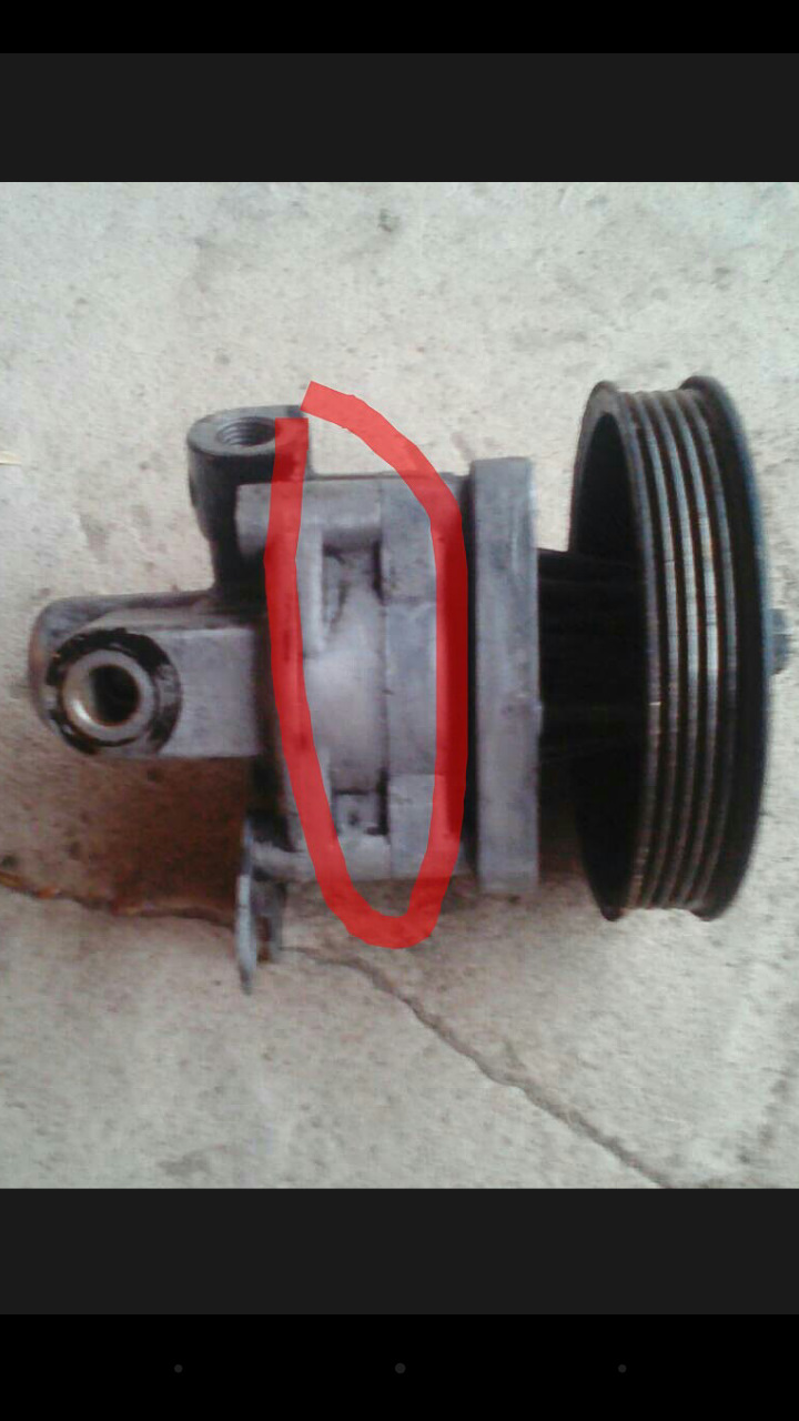 Прокачка ГУРа. Проблема — BMW 3 series (E36), 1,8 л, 1997 года | своими ...