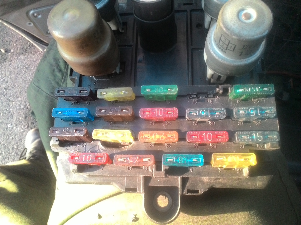 Лампа зарядки аккумулятора)) — Toyota Town Ace (2G), 2 л, 1990 года ...