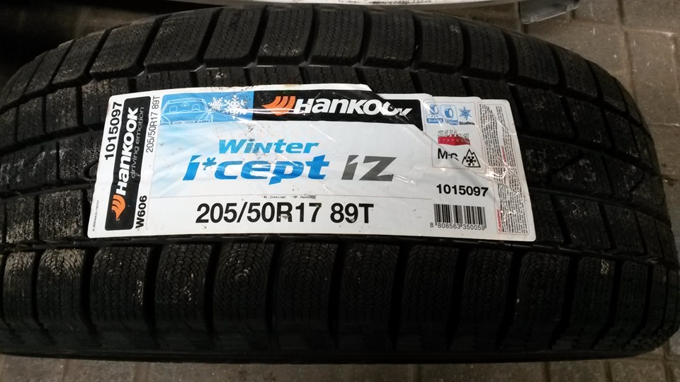 205 50. 205/50 R17. Шины зимние Onyx 205 50r17. Автомобильная шина Hankook Tire Winter i*cept iz w606 205/50 r17 89t зимняя. Hankook Radial 205/50/17 зима Tubeless.