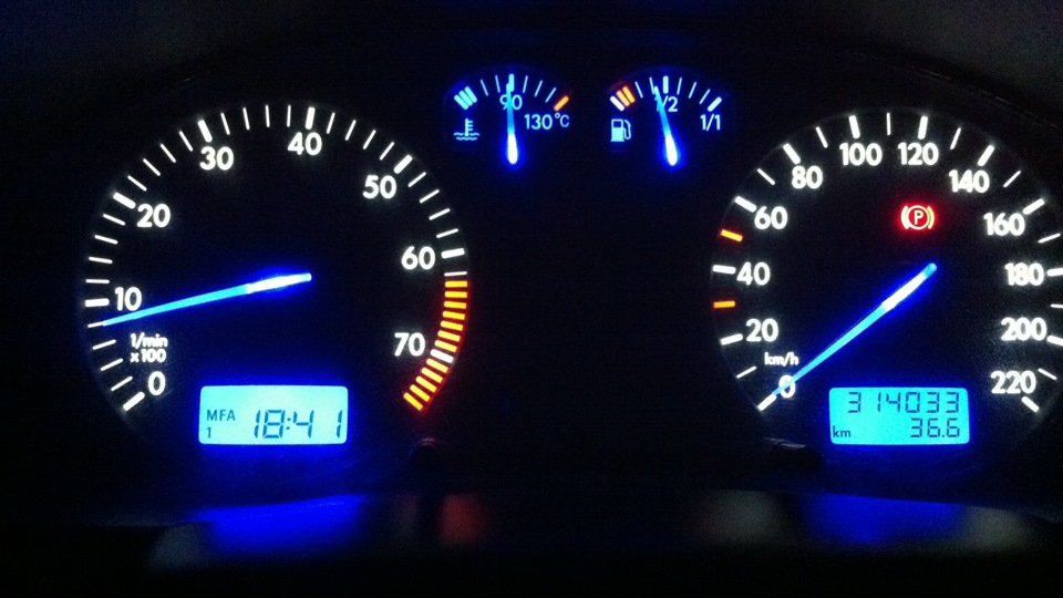 Видео о том как ехал на покрышке — Volkswagen Passat B5, 1,6 л, 1997 ...