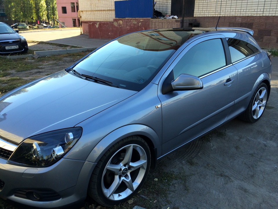 Opel Astra h GTC 2010