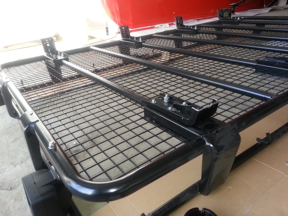 Одна готова — УАЗ Patriot