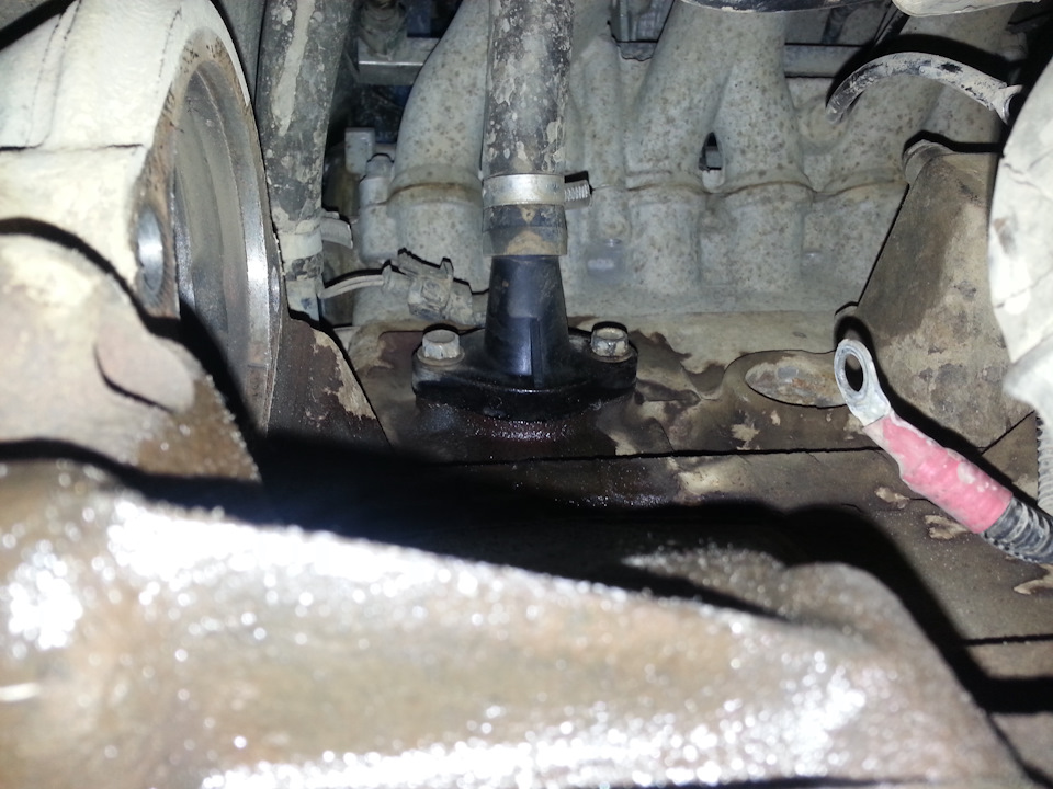 Потек фланец от помпы к движку. Пайка радиатора. — УАЗ Patriot, 2,7 л ...