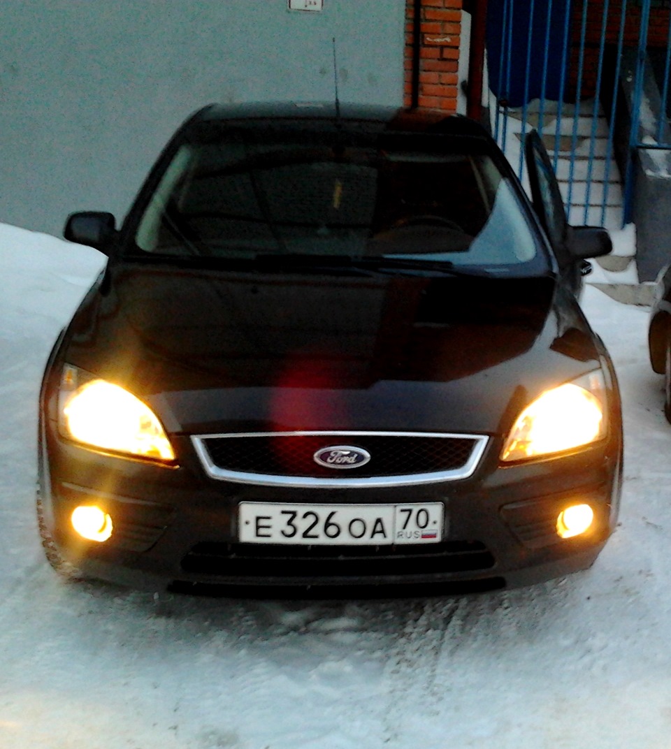 Лампочка ближнего света )) — Ford Focus Hatchback II, 1,6 л, 2007 года ...