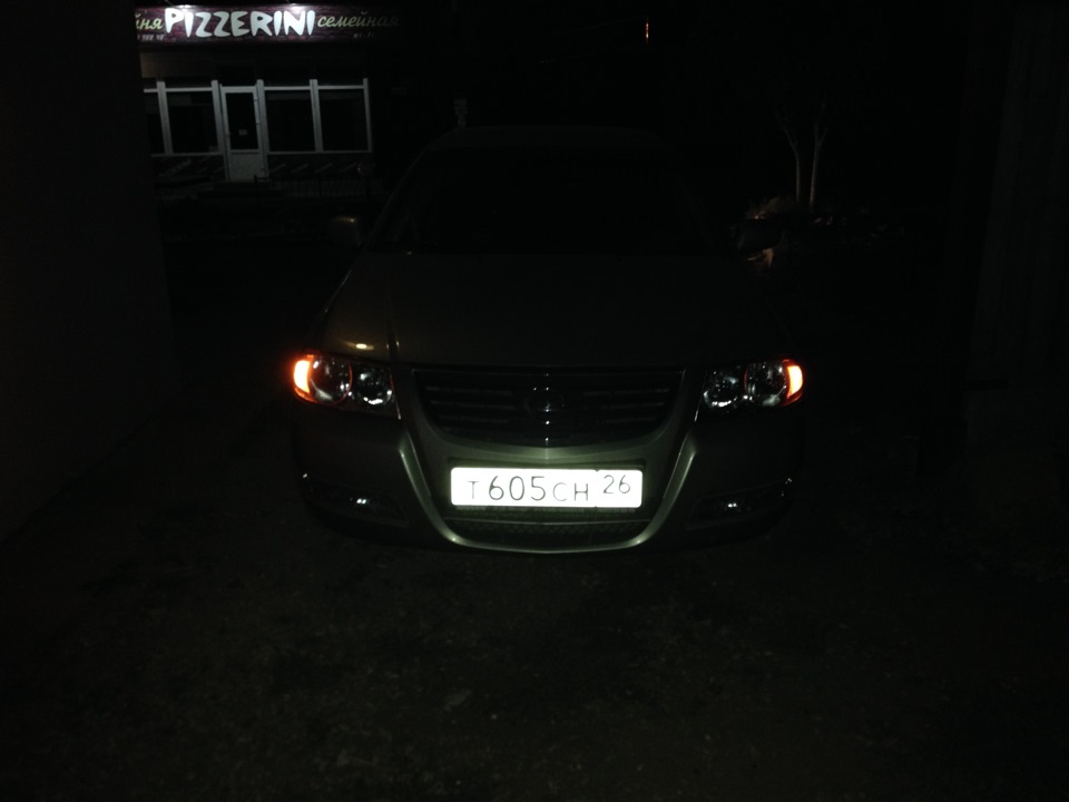 Габариты в угол фар — Nissan Almera Classic (B10), 1,6 л, 2007 года ...