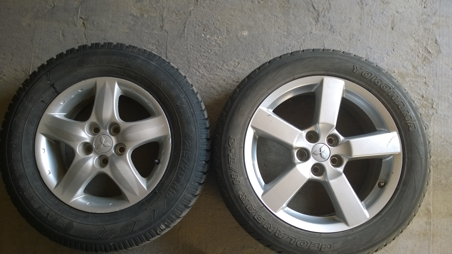 Xl r16. Outlander 215/70r16. Колесо Mitsubishi Outlander r16 55 215. Mitsubishi Outlander r18 r16. 225 70 16 Аутлендер XL.