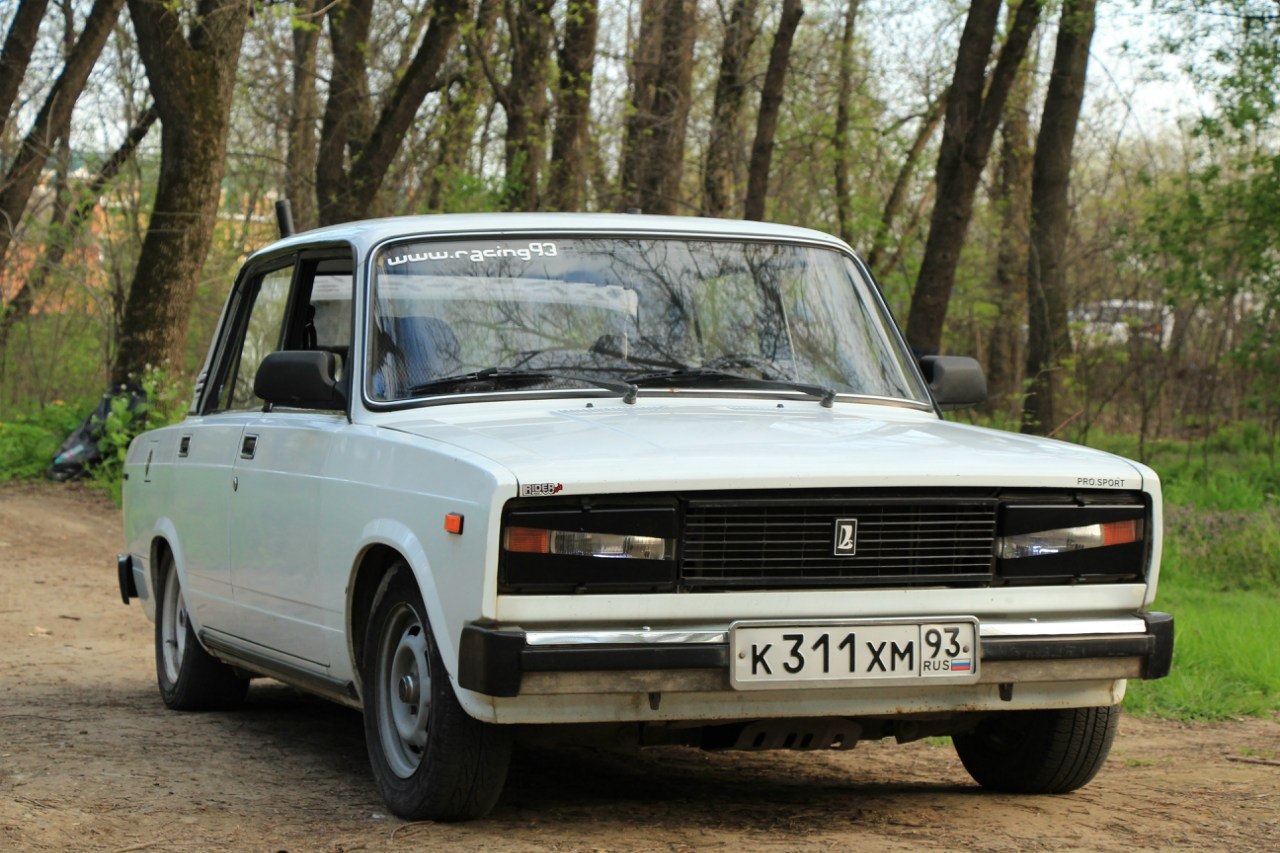 Больше классику. Машина ВАЗ-2105 2105. Lada 2105 2023. Lada 2105 510 1184. ВАЗ 2105 тест драйв.