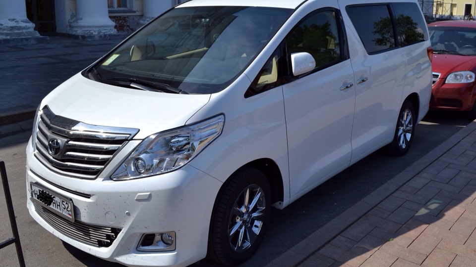 Toyota alphard drive2