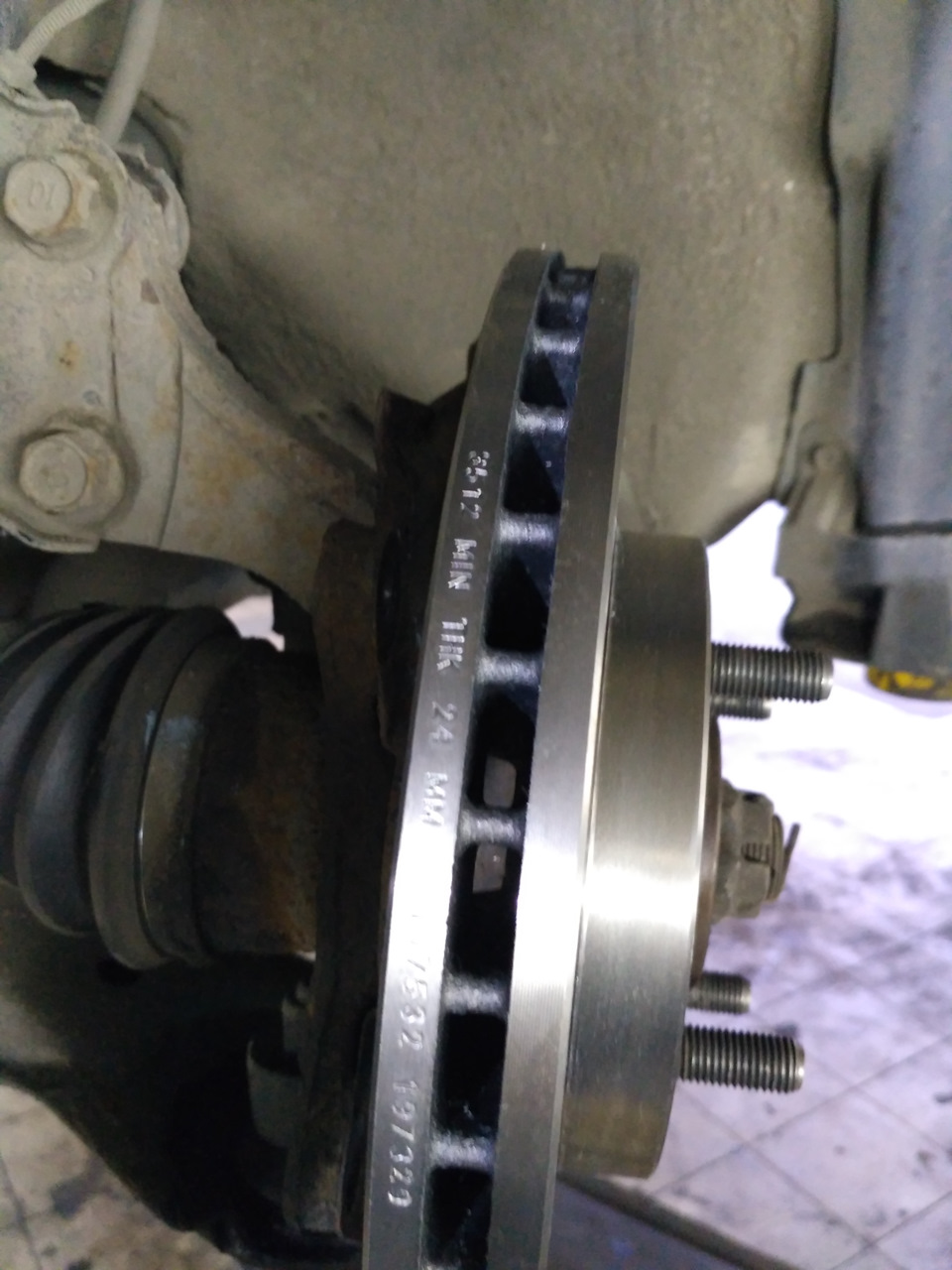 Замена передних колодок и дисков ( совместимость ) — KIA Cerato (1G), 1 ...