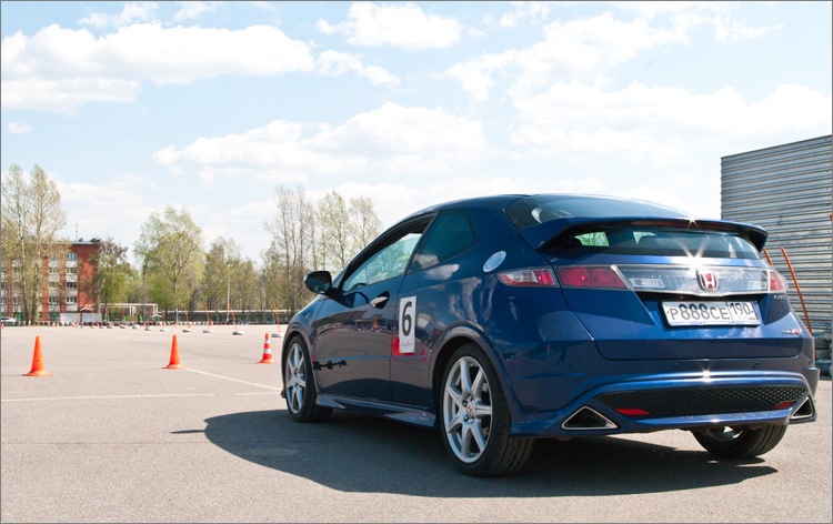 Фото в бортжурнале Honda Civic Type R (3G)