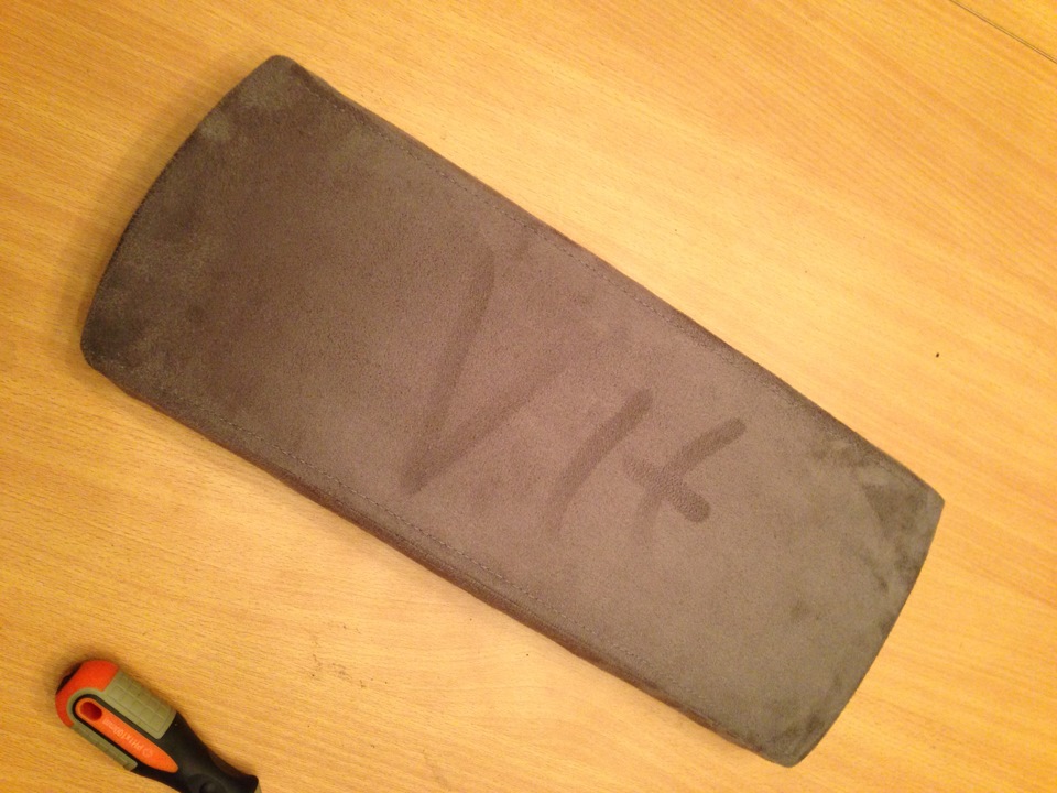 обтяжка салона алькантарой №2 — Toyota Prius (20), 1,5 л, 2008 года ...