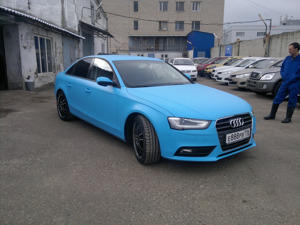 Audi a6 бирюзовая