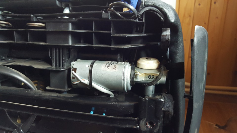 Ремонт электропривода сиденья Recaro…/S — Audi S3 (8L), 1,8 л, 2000 ...