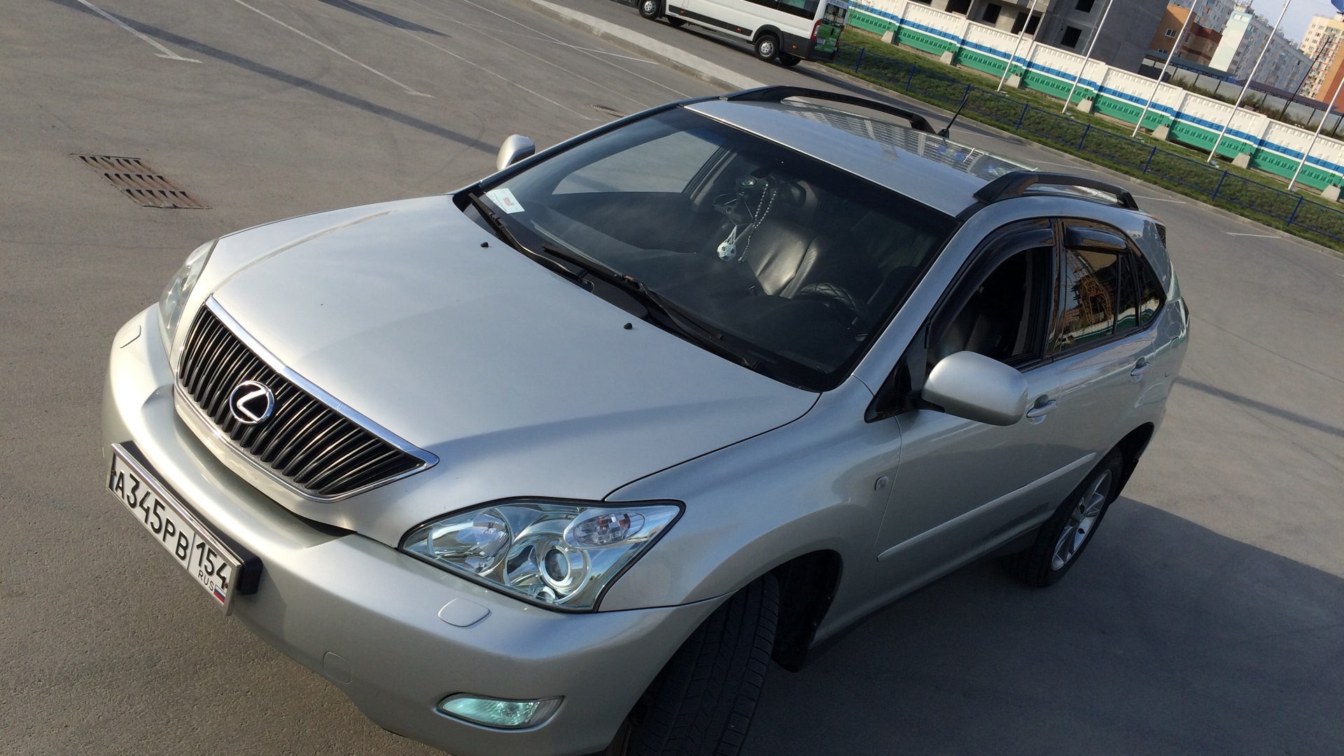 Lexus RX (2G) 3.5 бензиновый 2006 | 350 ^-^Рушка^-^ на DRIVE2