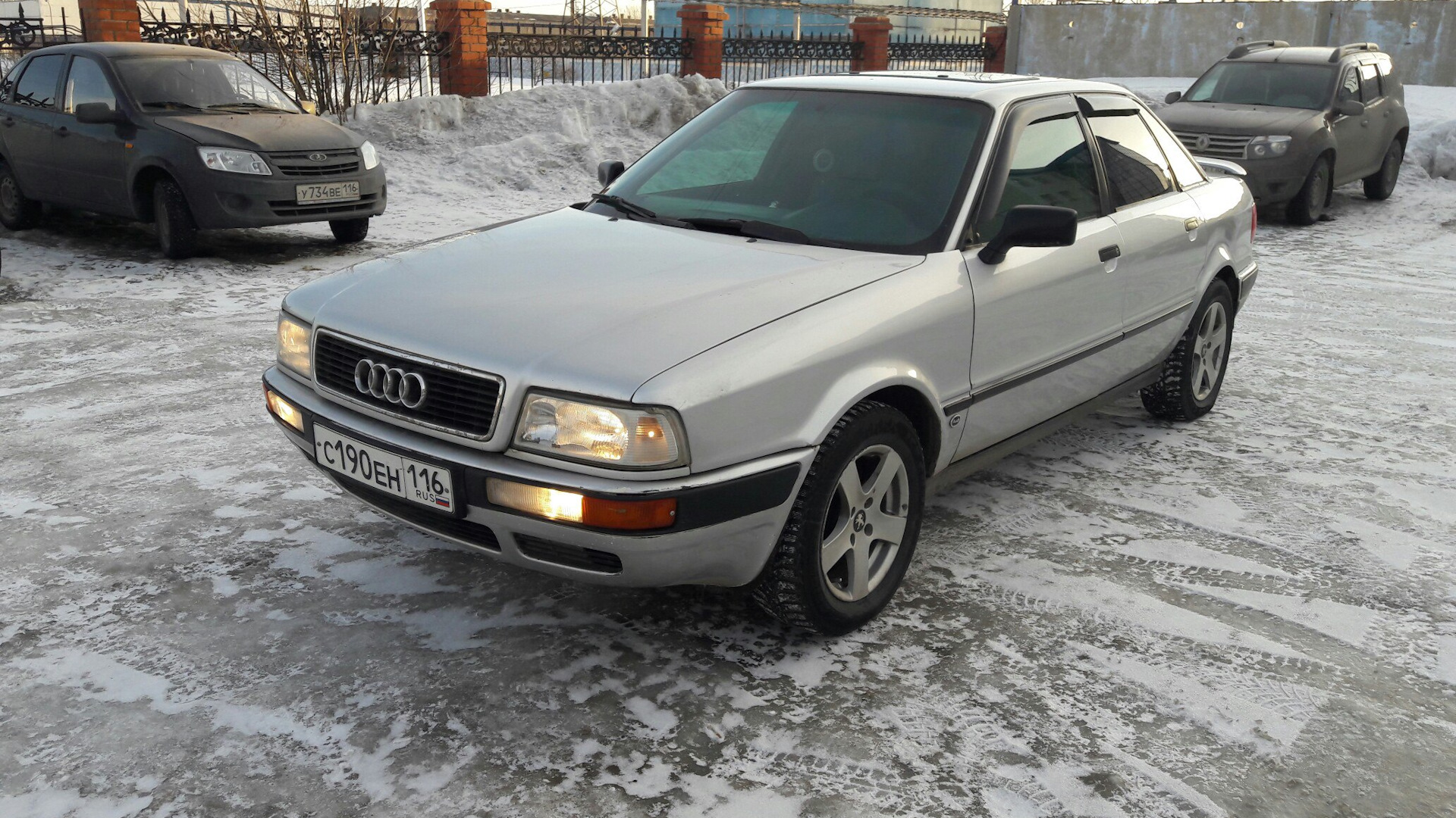 Audi 80 (B4) 2.0 бензиновый 1992 | Серебристая немка на DRIVE2