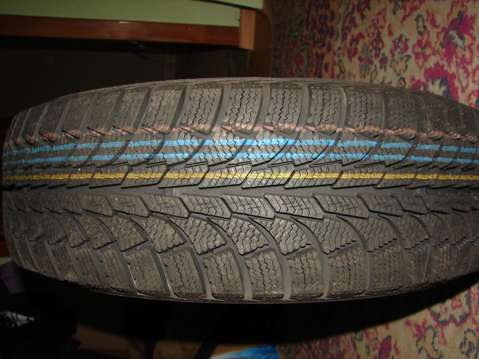 Шины gislaved soft frost. Gislaved Soft Frost 3. Липучка Гиславед 205/50 r17. Гиславед липучка шины р 14. Гиславед Фрост липучка.