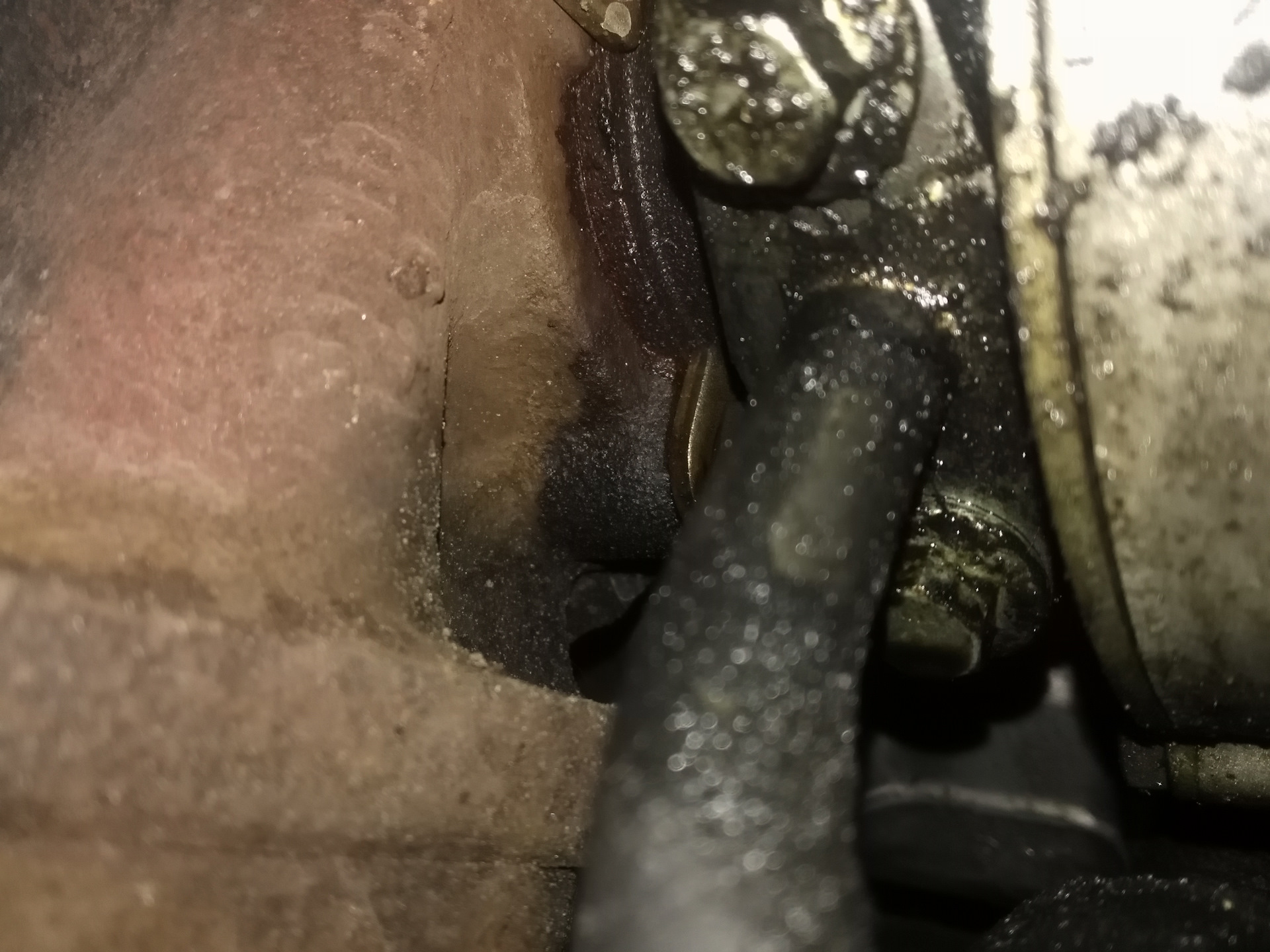 Коллектор турбины портер 1. 9. Двигатель 1. Турбина опель виваро 1. Опель виваро турбина.