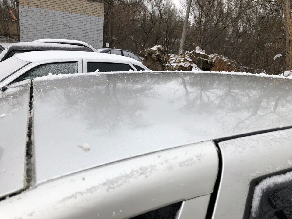 Упал лед с крыши. Беспокрасочное выпрямление вмятины (PDR) — Lada 21124 ...