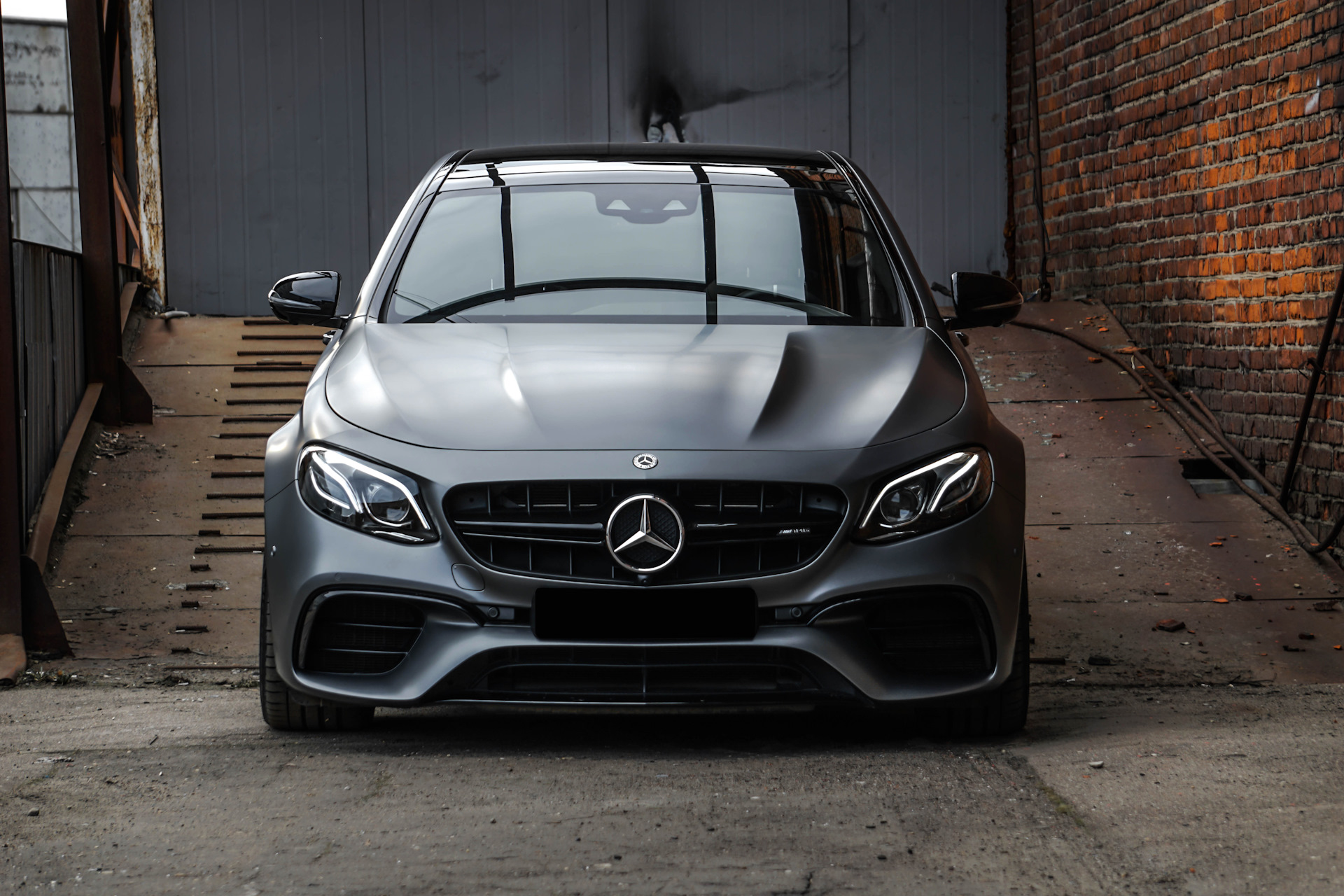 Mercedes e63 amg фото