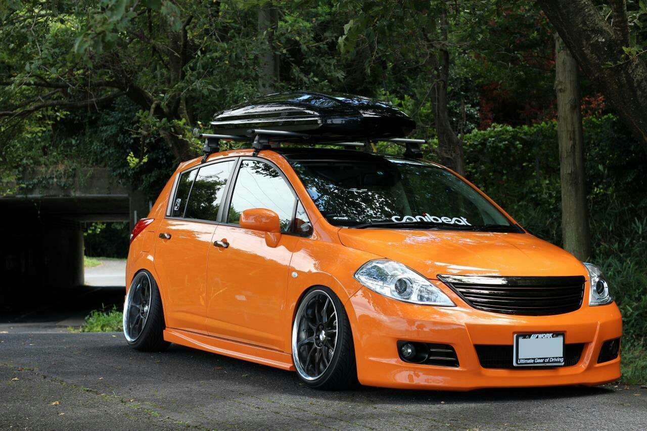 Nissan Tiida stance