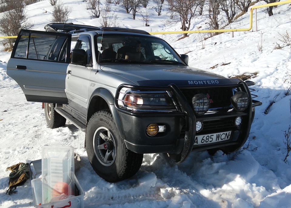 Меняем крестовину- избавляемся от вибрации. Ну и С Новым Годом ...