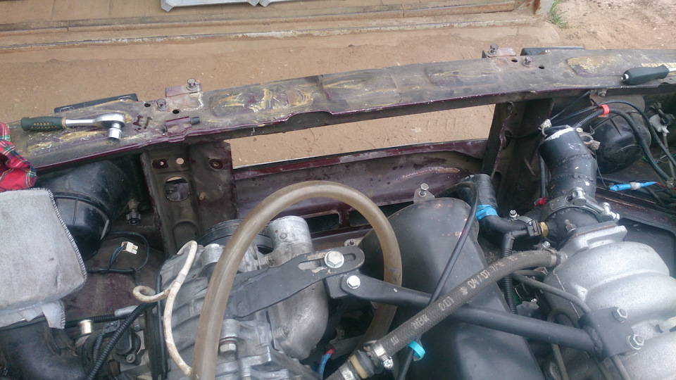 Установка радиатора и вентиляторов 21214 + перенос акб в багажник ...