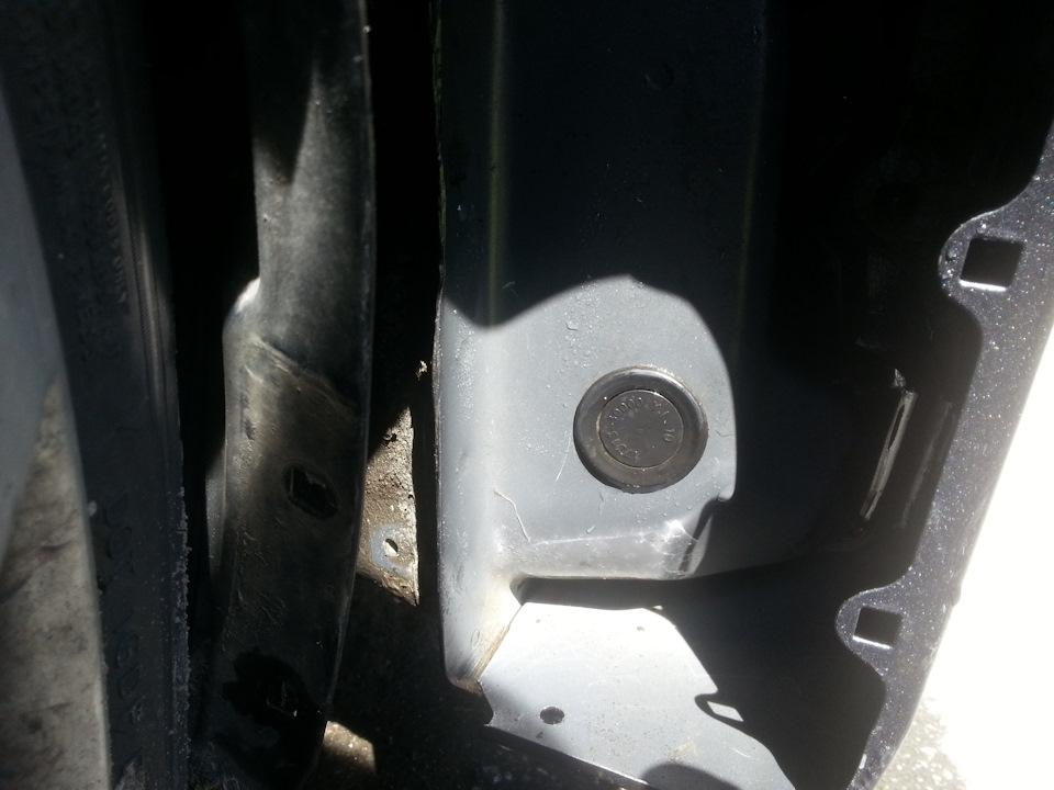 4 — Hyundai Solaris (1G)