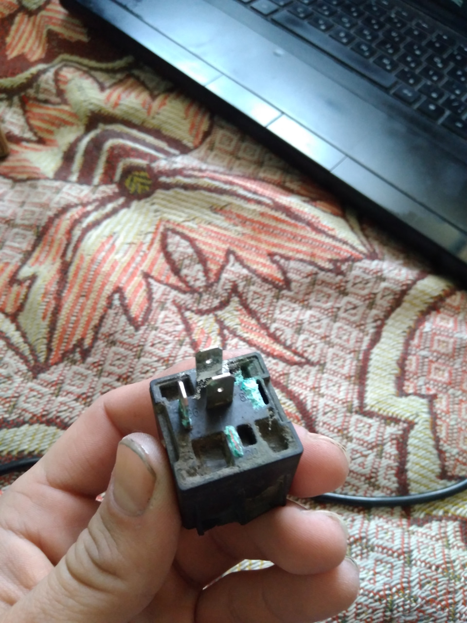 Ремонт 1-й скорости вентиляторов охлаждения — Peugeot 406, 1,9 л, 1996 ...