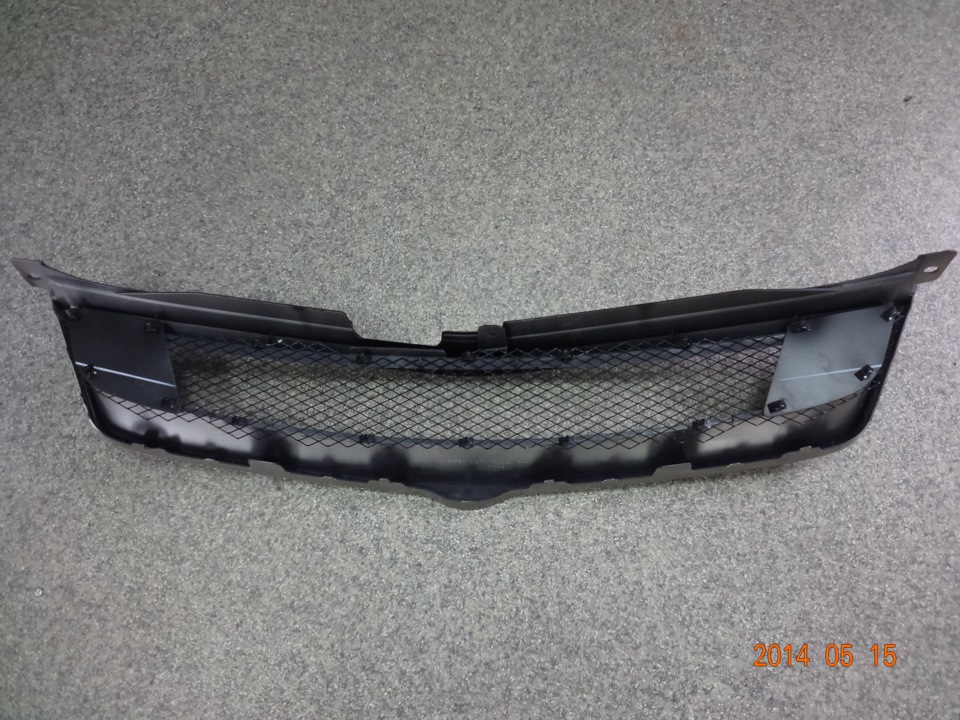 Продам решетку-сеточку Спасио — Toyota Corolla Spacio (E121), 1,5 л ...