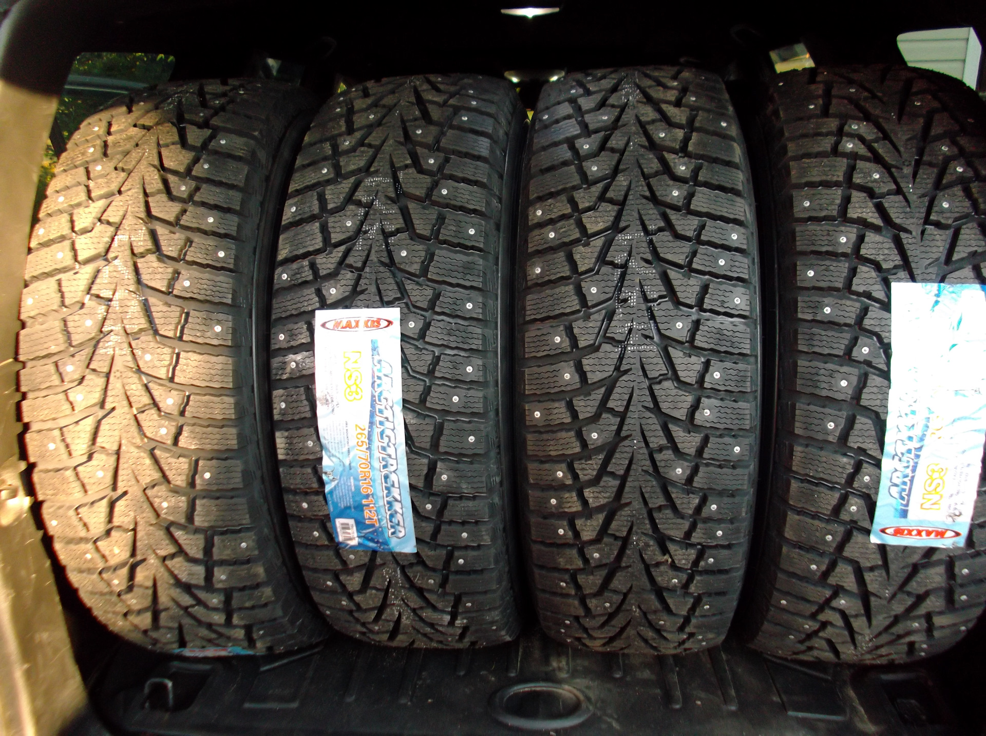 Зимняя резина 265. Maxxis Arctictrekker ns3. Maxxis 235/70r16 106t ns3 Arctic Trekker. 265/70 R16 112t Maxxis Arctictrekker ns3. Westlake Tyres sw606 185/75 r16.