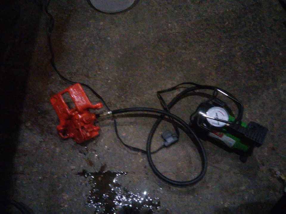 Задние суппорта Лукас — Ford Sierra, 2 л, 1987 года | плановое ТО | DRIVE2