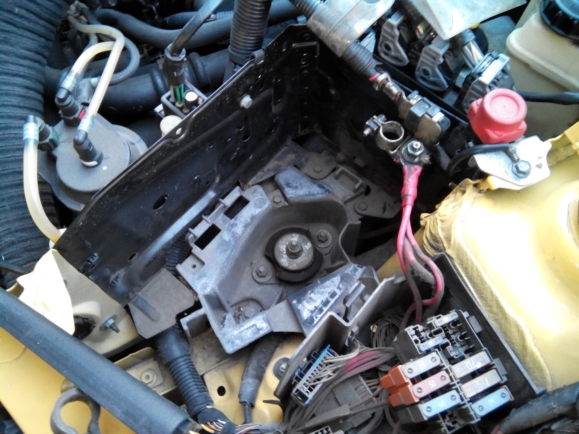 Kangoo 2011 аккумулятор. Kangoo 2011 аккумулятор. Акб рено кангу 2. 4. Акб рено логан 1.