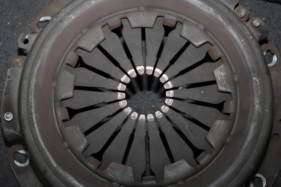 Фото в бортжурнале Renault Logan (1G)